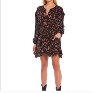 Free People Flowery cute mini-dress (no pocket)